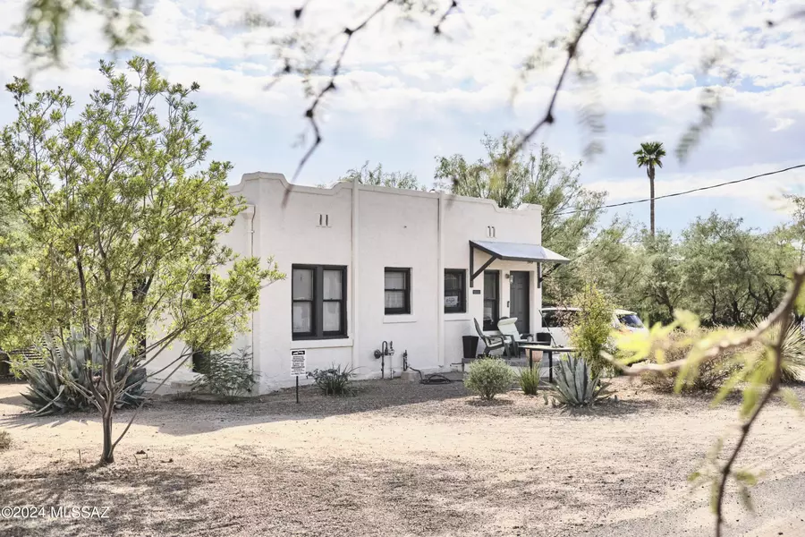 1048 N 2nd Avenue, Tucson, AZ 85705