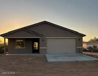 5570 S Sunset BoulevardSW, Tucson, AZ 85757