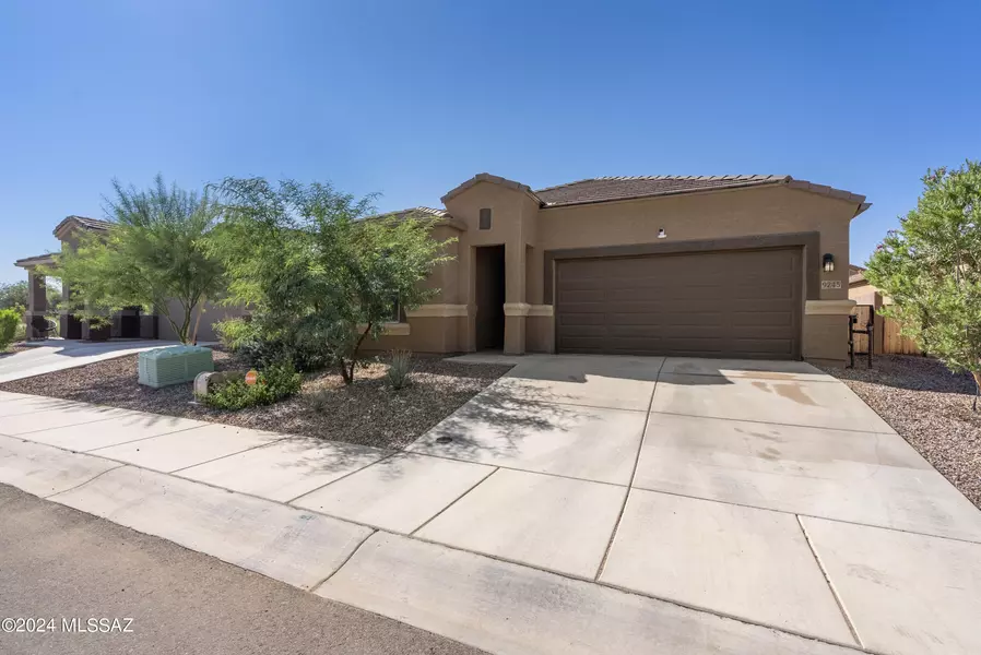 9245 W Tenaza Lane, Marana, AZ 85653