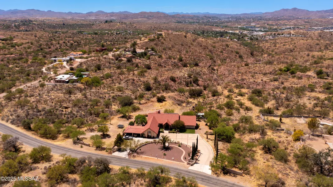 882 E Vista del Cielo, Nogales, AZ 85621
