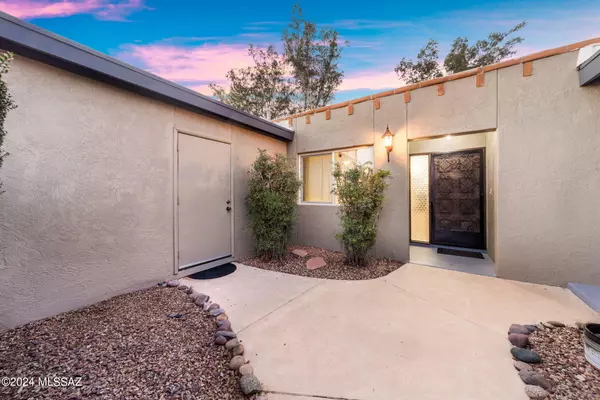 Oro Valley, AZ 85737,14 W Valle Place