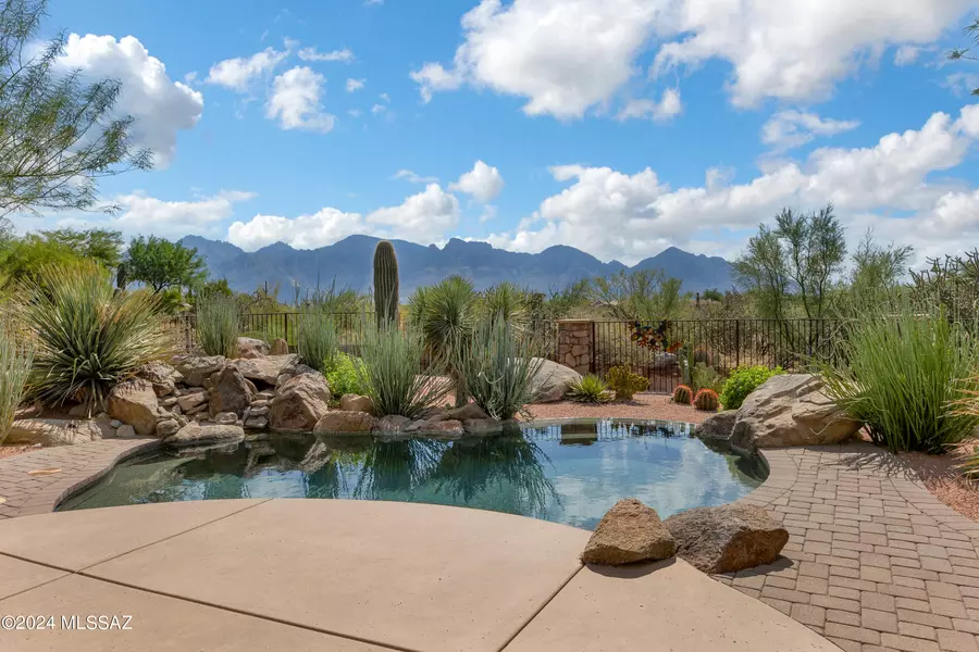 13953 N Stone Gate Place, Oro Valley, AZ 85755