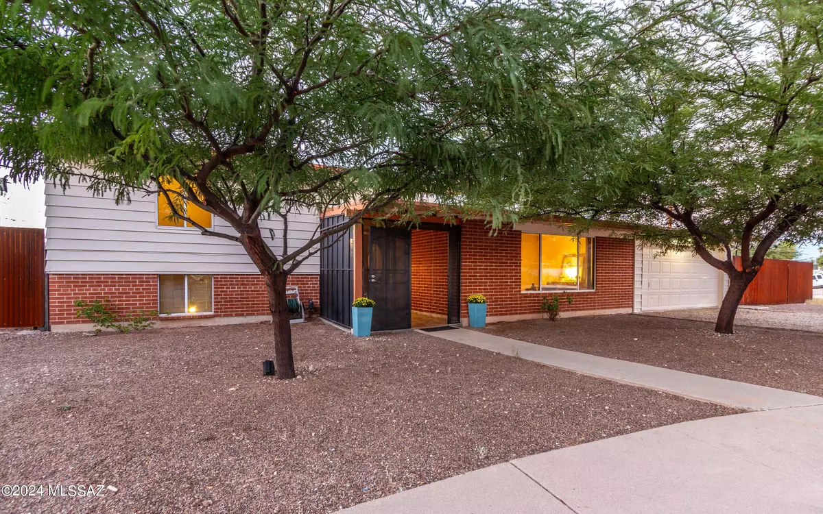 Tucson, AZ 85710,357 N Sarnoff Drive