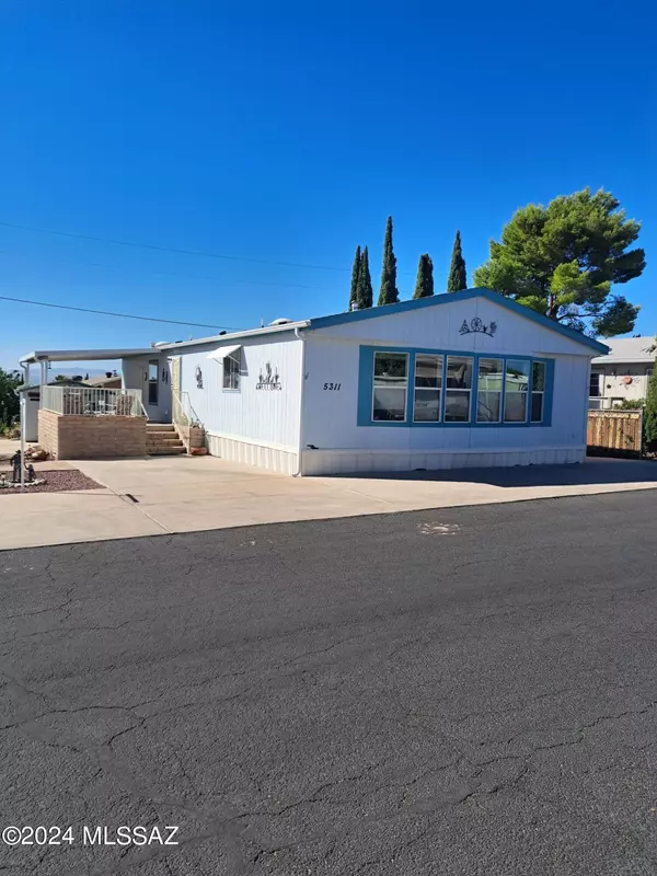 5311 W Flying W Street,  Tucson,  AZ 85713