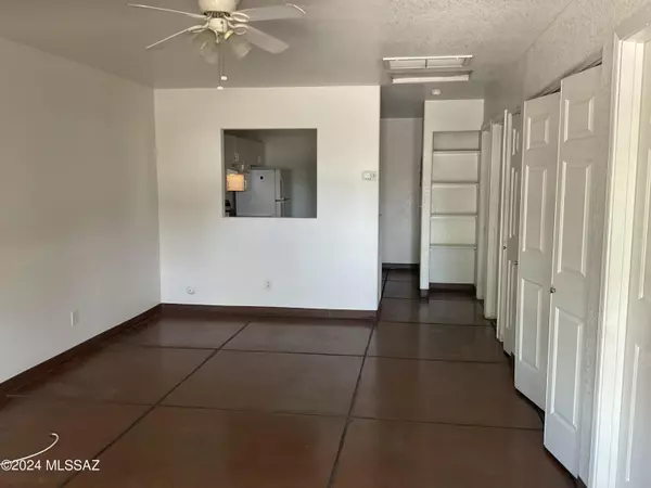 Tucson, AZ 85719,1012 E Blacklidge Drive #2