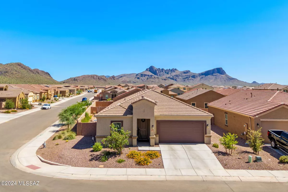 Marana, AZ 85653,8765 W Lady Banks Drive