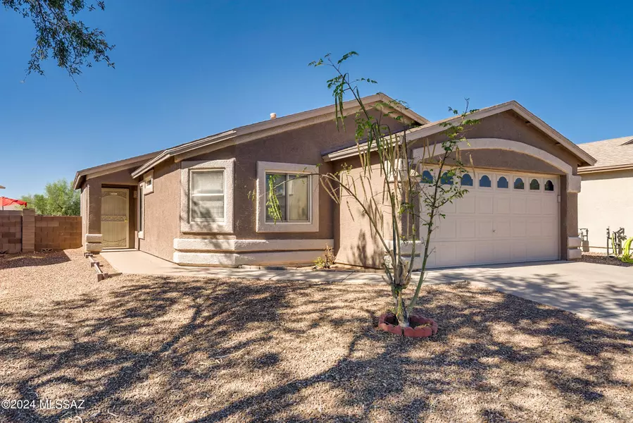 7704 S Meadow Spring Way, Tucson, AZ 85747