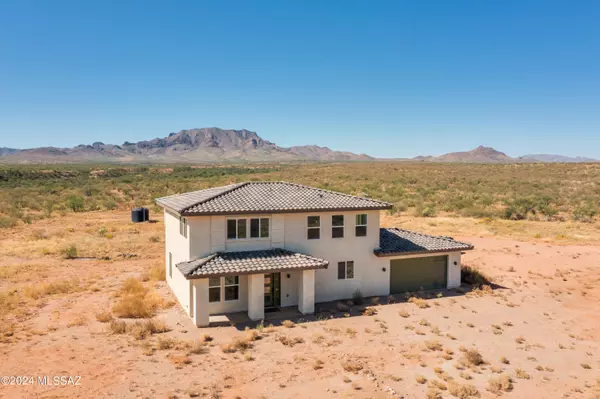 2637 W Frontage Road, Amado, AZ 85645