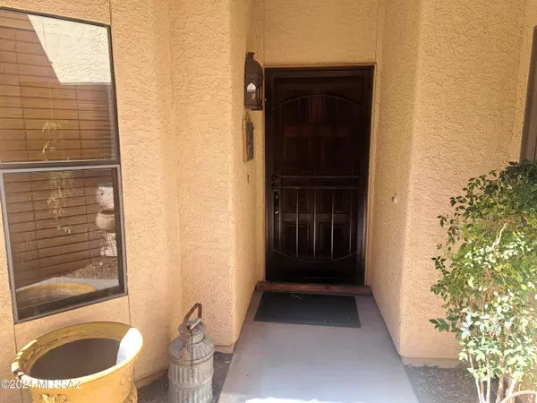 Tucson, AZ 85737,249 E Southern Pines Drive