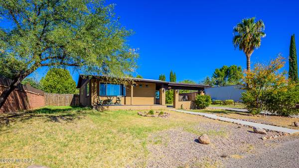 404 Villa Street, Rio Rico, AZ 85648