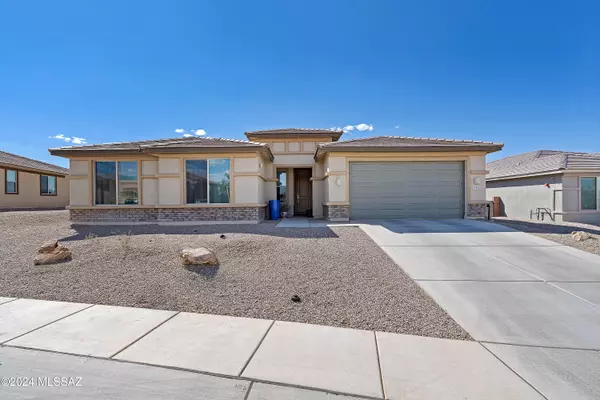 Sahuarita, AZ 85629,553 N Hollow Hoot Place