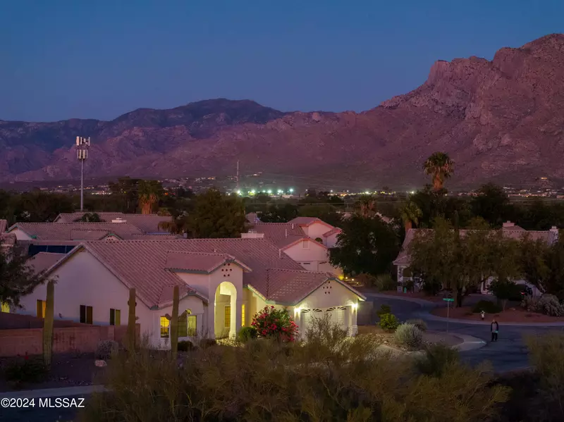 1510 W Dusk Glow Loop, Tucson, AZ 85704