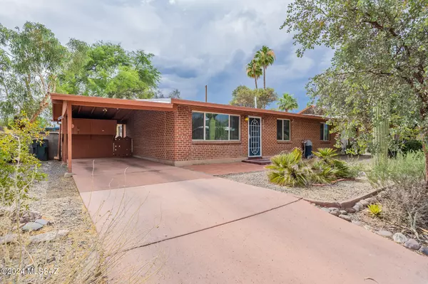 209 N Rojen Court, Tucson, AZ 85711