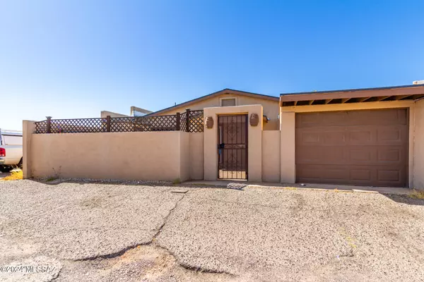 3512 S Mission Road #A, Tucson, AZ 85713