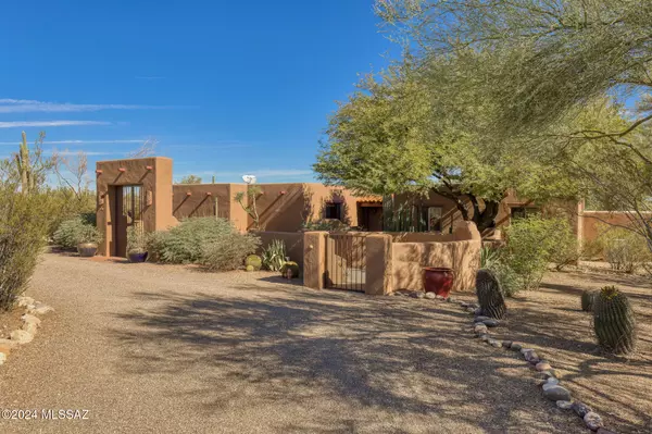 6170 W Saddle Horn Circle, Tucson, AZ 85743