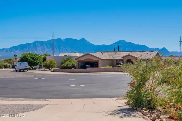 Green Valley, AZ 85614,748 S Camino Del Portillo