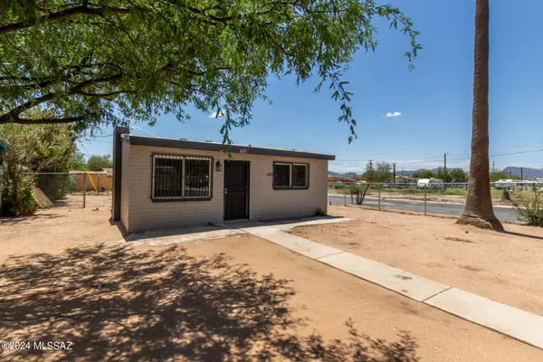 455 W McIver Place,  Tucson,  AZ 85705