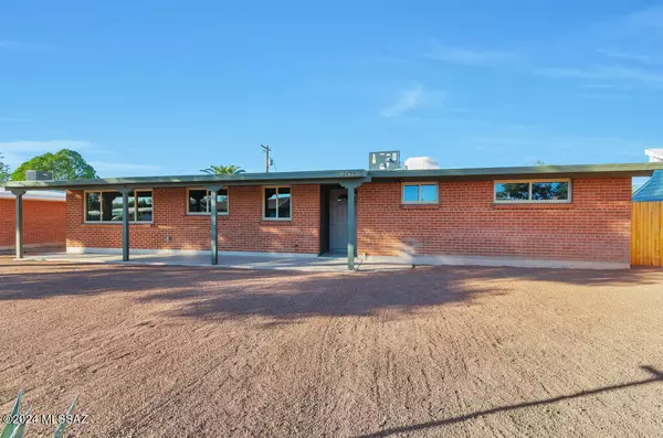 Tucson, AZ 85710,7433 E 19Th Street