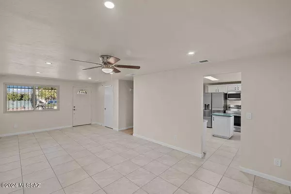 Tucson, AZ 85746,2811 W Dorado Circle