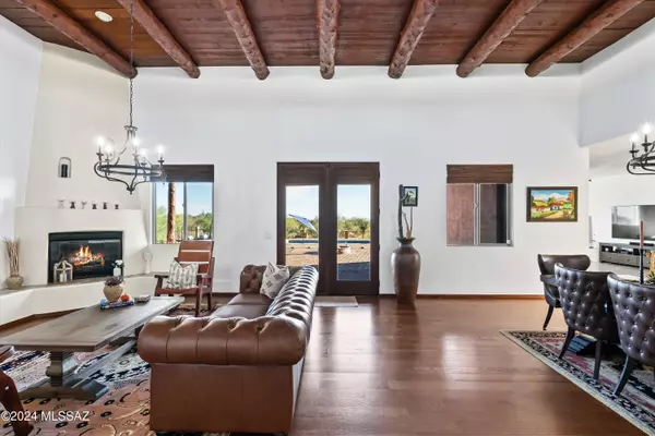 Oro Valley, AZ 85742,2325 W Lambert Lane