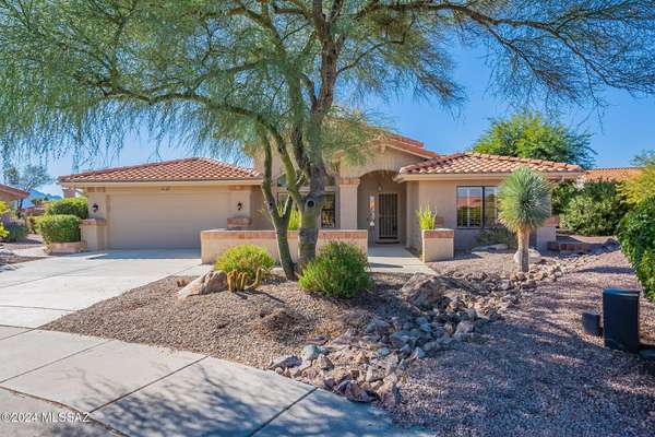 962 E Royal Ridge Drive,  Oro Valley,  AZ 85755