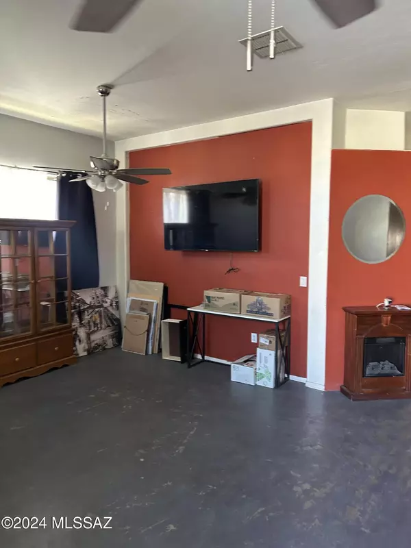 Tucson, AZ 85757,6573 W Sandy Knoll Way