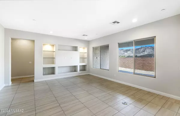 Oro Valley, AZ 85755,13378 N Galena Trail