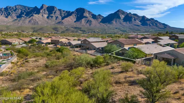 Oro Valley, AZ 85737,811 E Strada Patania