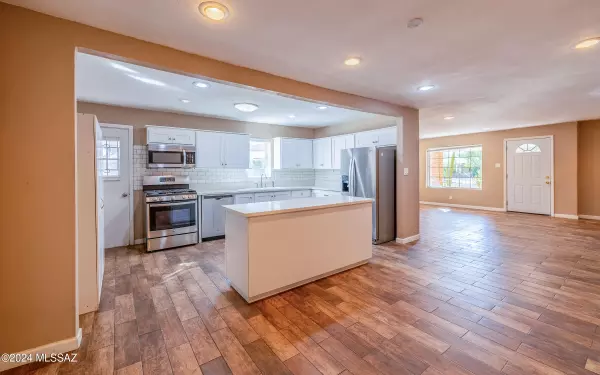 Tucson, AZ 85716,2416 N Loretta Drive