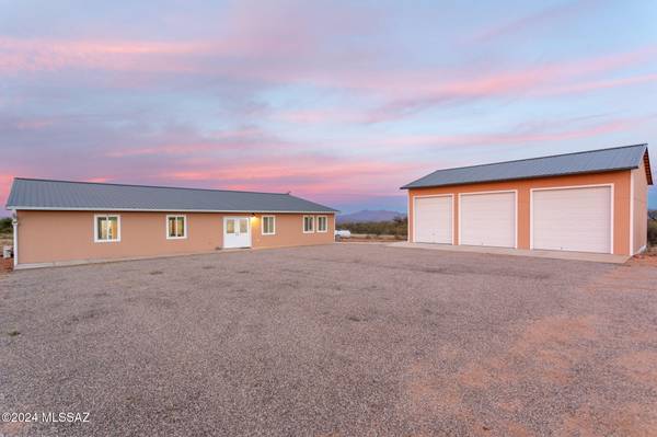 2222 W Stormy Trail, Benson, AZ 85602