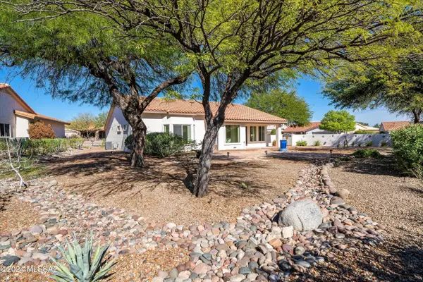 Oro Valley, AZ 85755,990 E Royal Ridge Drive