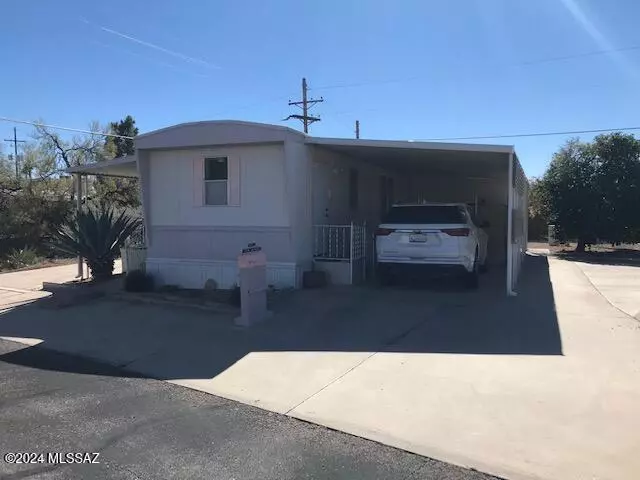 Tucson, AZ 85713,6027 W Lazy Heart Street