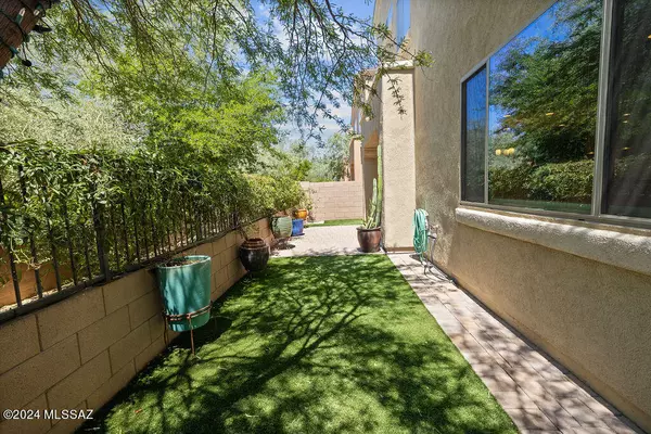 Tucson, AZ 85718,4255 N Golden Ridge Lane