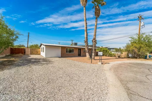 2813 N Highland Avenue,  Tucson,  AZ 85719