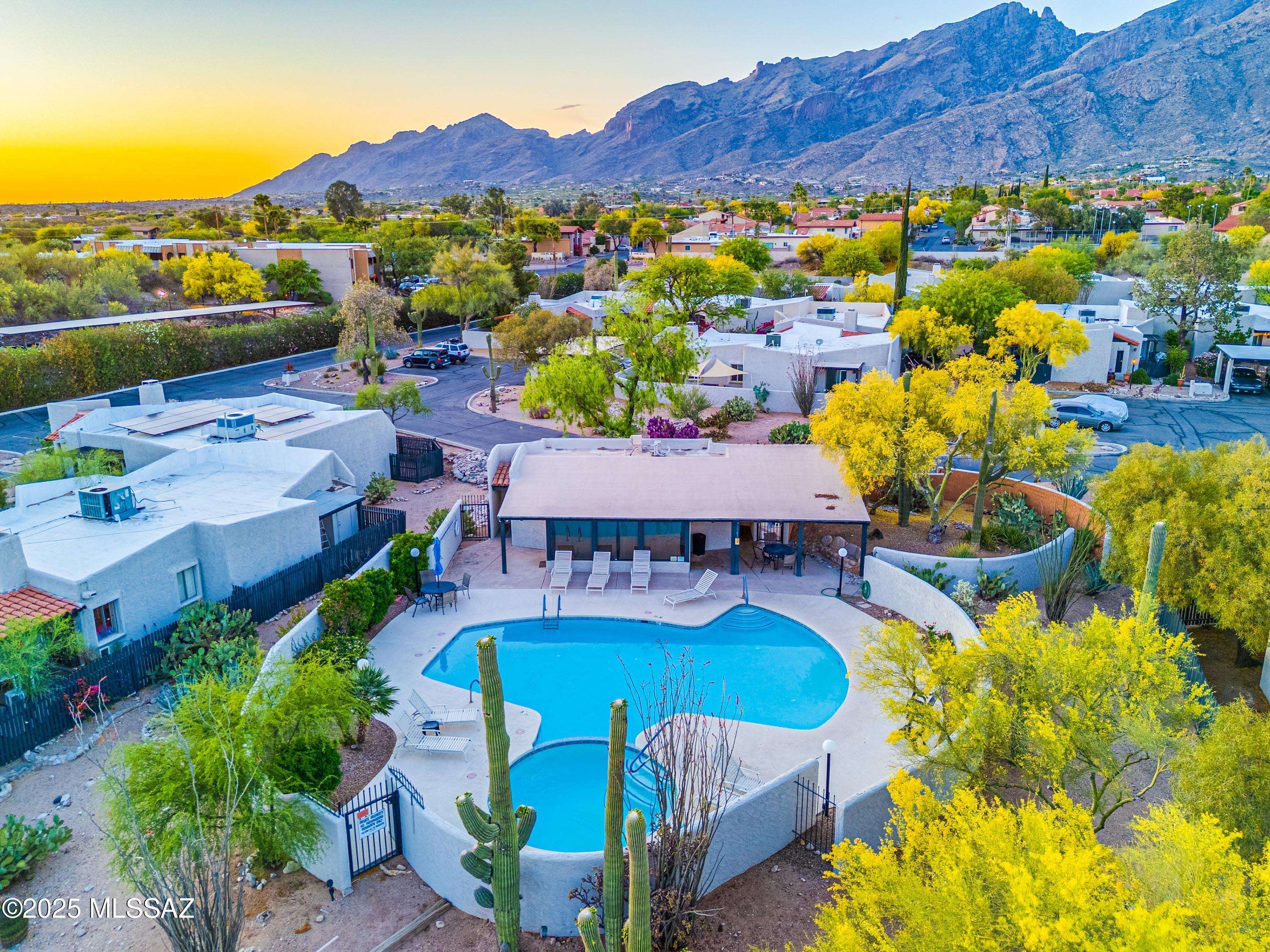 Tucson, AZ 85718,5578 N La Casita Drive