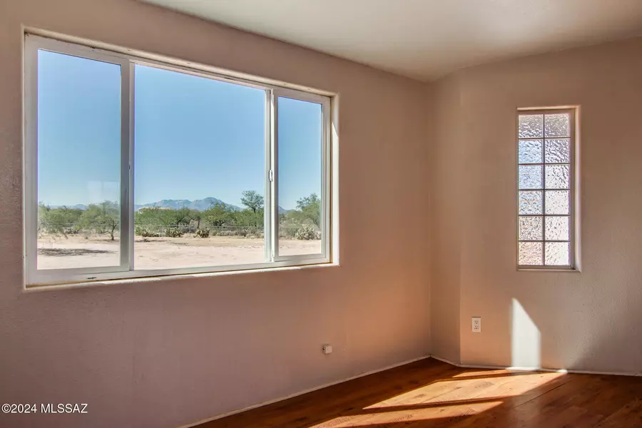 8568 S Marstellar Road, Tucson, AZ 85736