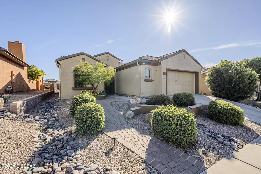 5529 S Guthrie Peak Drive, Green Valley, AZ 85622