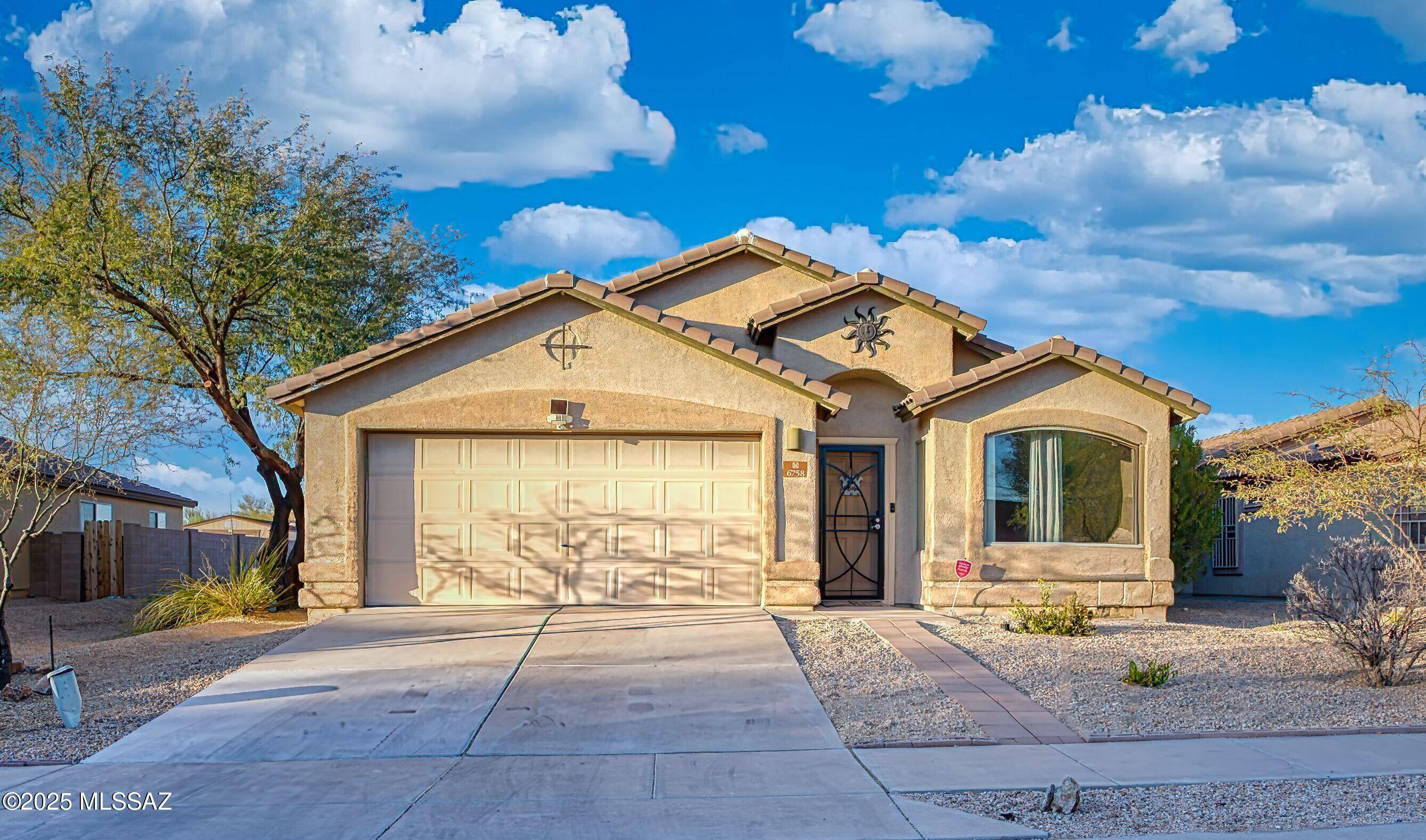 6758 W Haven Brook Way,  Tucson,  AZ 85757