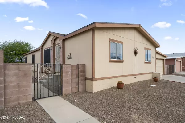 Tucson, AZ 85756,6061 E Thunder River Drive