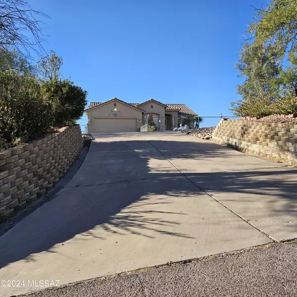 284 CALLE CAPPELA, Rio Rico, AZ 85648