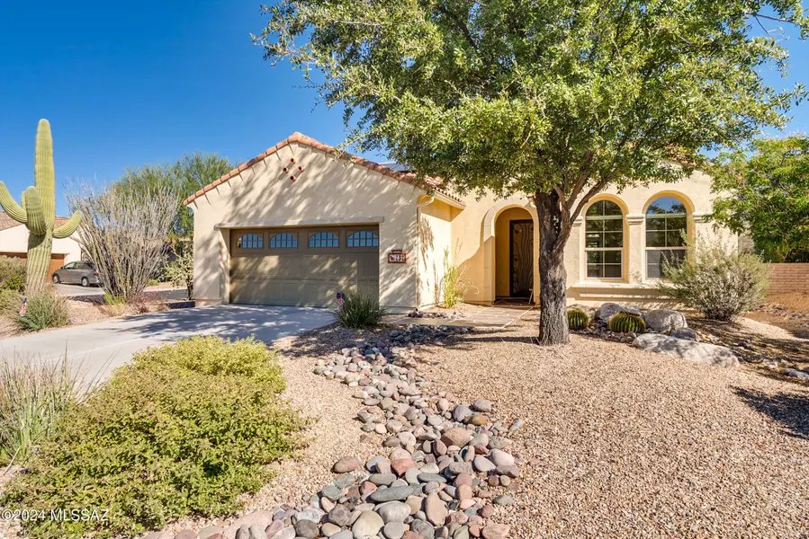 732 N Moana Drive, Green Valley, AZ 85614