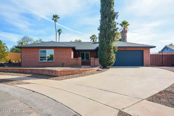 4015 W Azalea Street, Tucson, AZ 85741