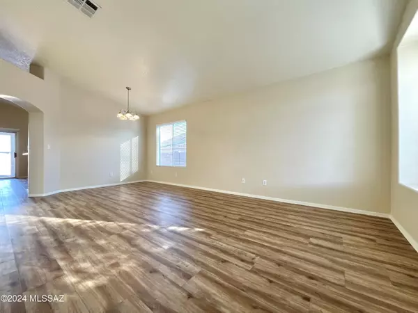 2710 W Calle Cuero De Vaca, Tucson, AZ 85745