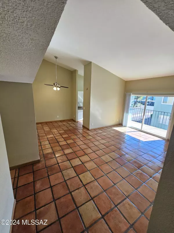 820 S Langley Avenue, Tucson, AZ 85710