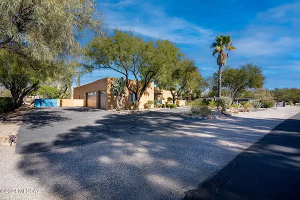 Tucson, AZ 85749,11824 E Wagon Trail Road