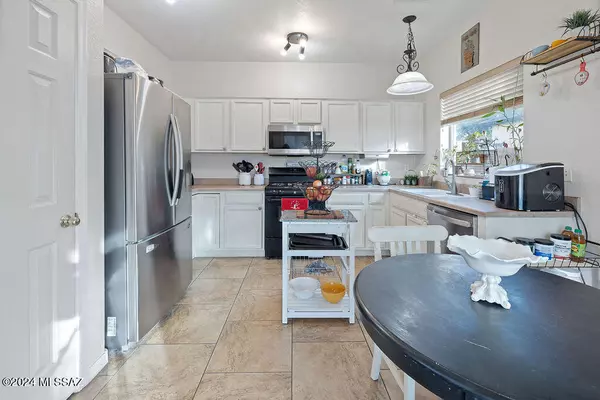 Sahuarita, AZ 85629,89 W Camino Rancho Viejo