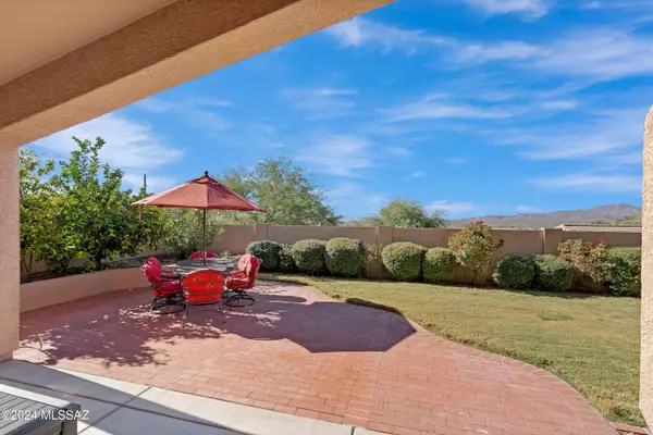 40006 Mountain Shadow Drive, Tucson, AZ 85739