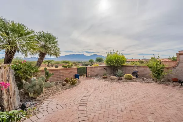 3093 S Placita Del Avestruz, Green Valley, AZ 85622