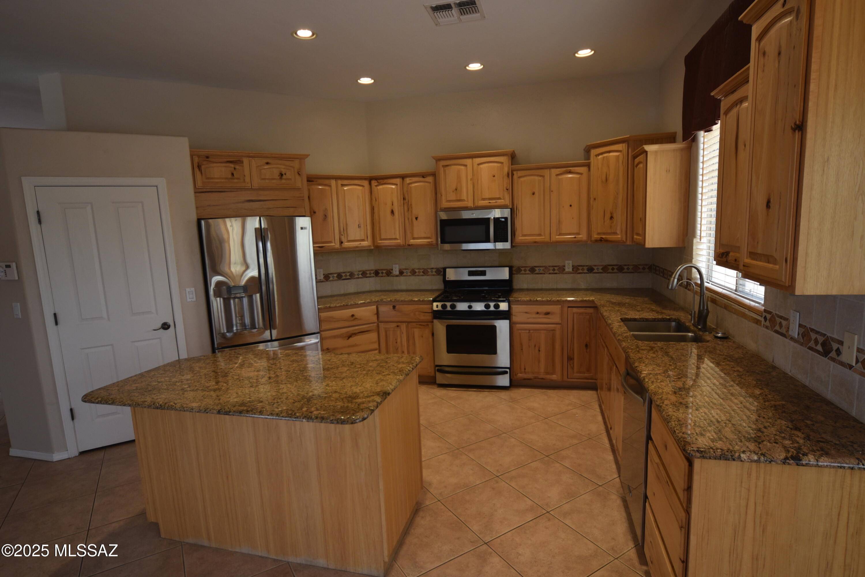Tucson, AZ 85742,3551 W Montgomery Street