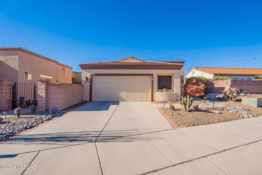 4002 S Via Del Picamaderos, Green Valley, AZ 85622